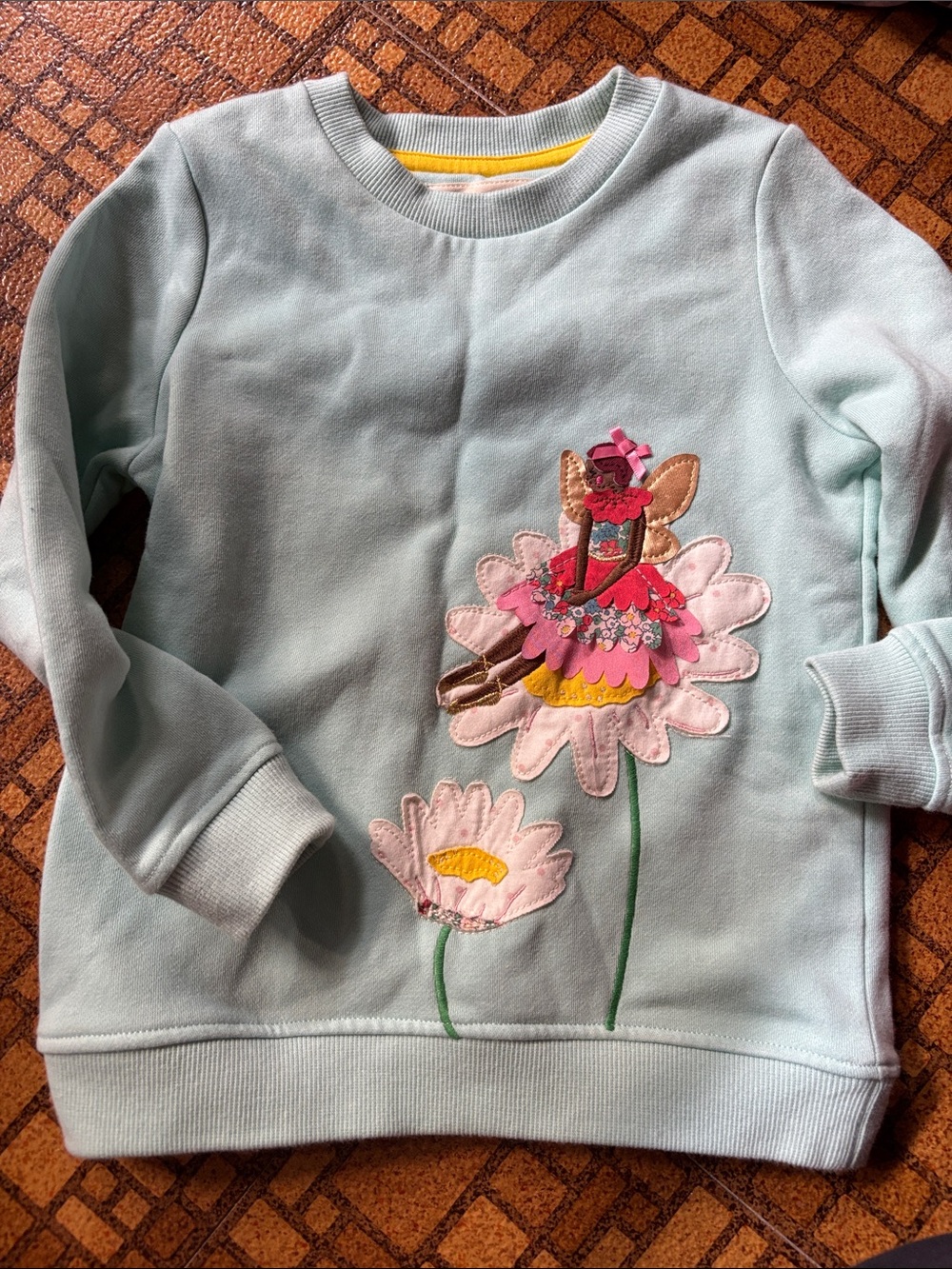 Mini Boden Sweatshirt, Size 5-6, EUC